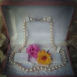Vintage Pearl Necklace